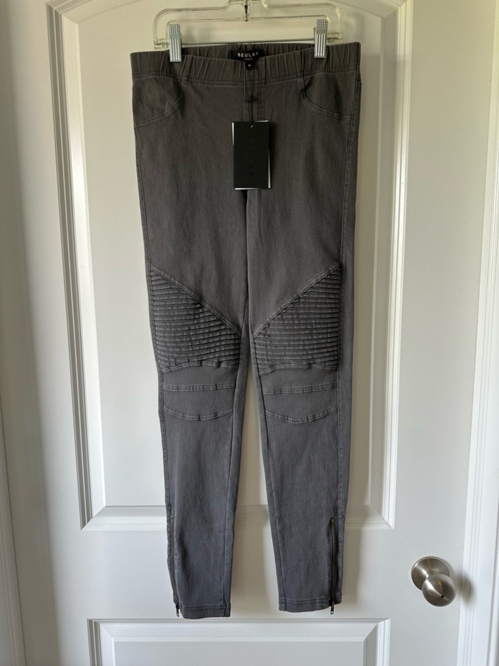 Beulah Gray Knit Moto-Style Leggings with Zippers